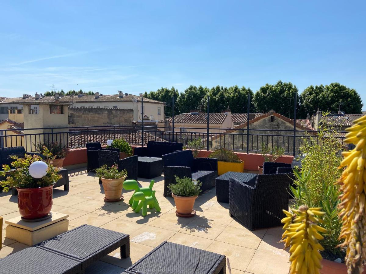 Hotel Porte De Camargue - Les Quais D'อาร์ลส์ ภายนอก รูปภาพ